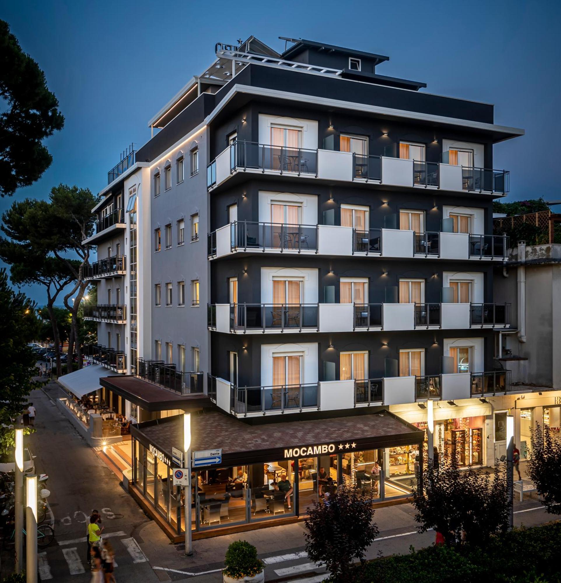 ריצ'יונה Hotel Mocambo מראה חיצוני תמונה